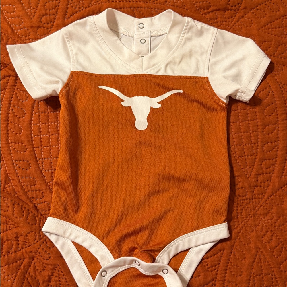 University of Texas Longhorns onesie 6M